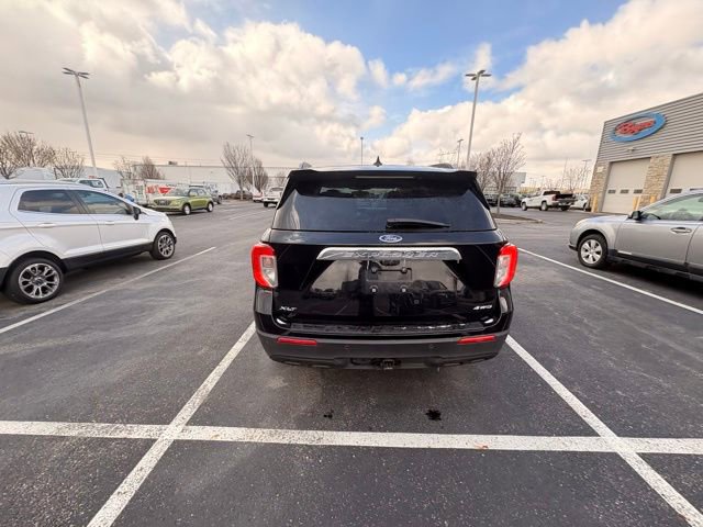 Used 2022 Ford Explorer XLT w/ Class IV Trailer Tow Package image 4