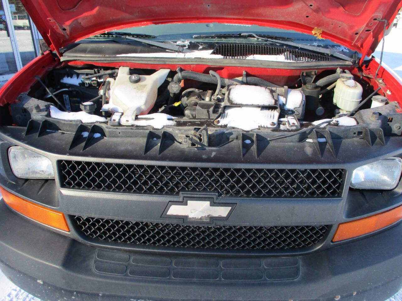 Used 2009 Chevrolet Express 3500 image 37