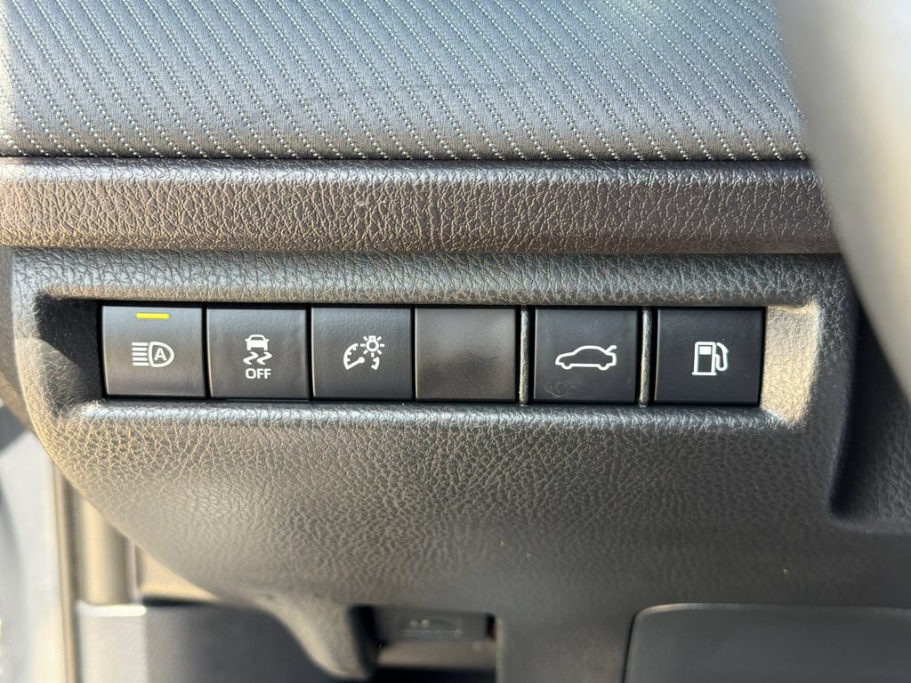 Used 2025 Toyota Camry SE w/ Multimedia Upgrade Package FWD image 22
