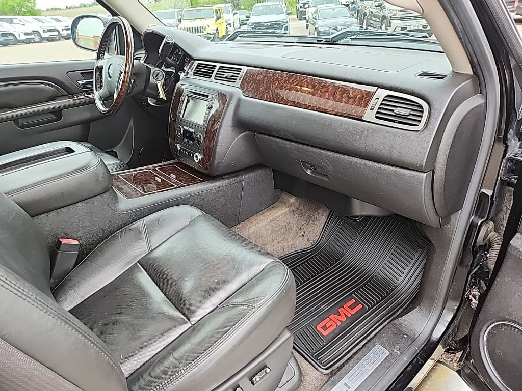 Used 2011 GMC Sierra 1500 Denali AWD/4WD image 39