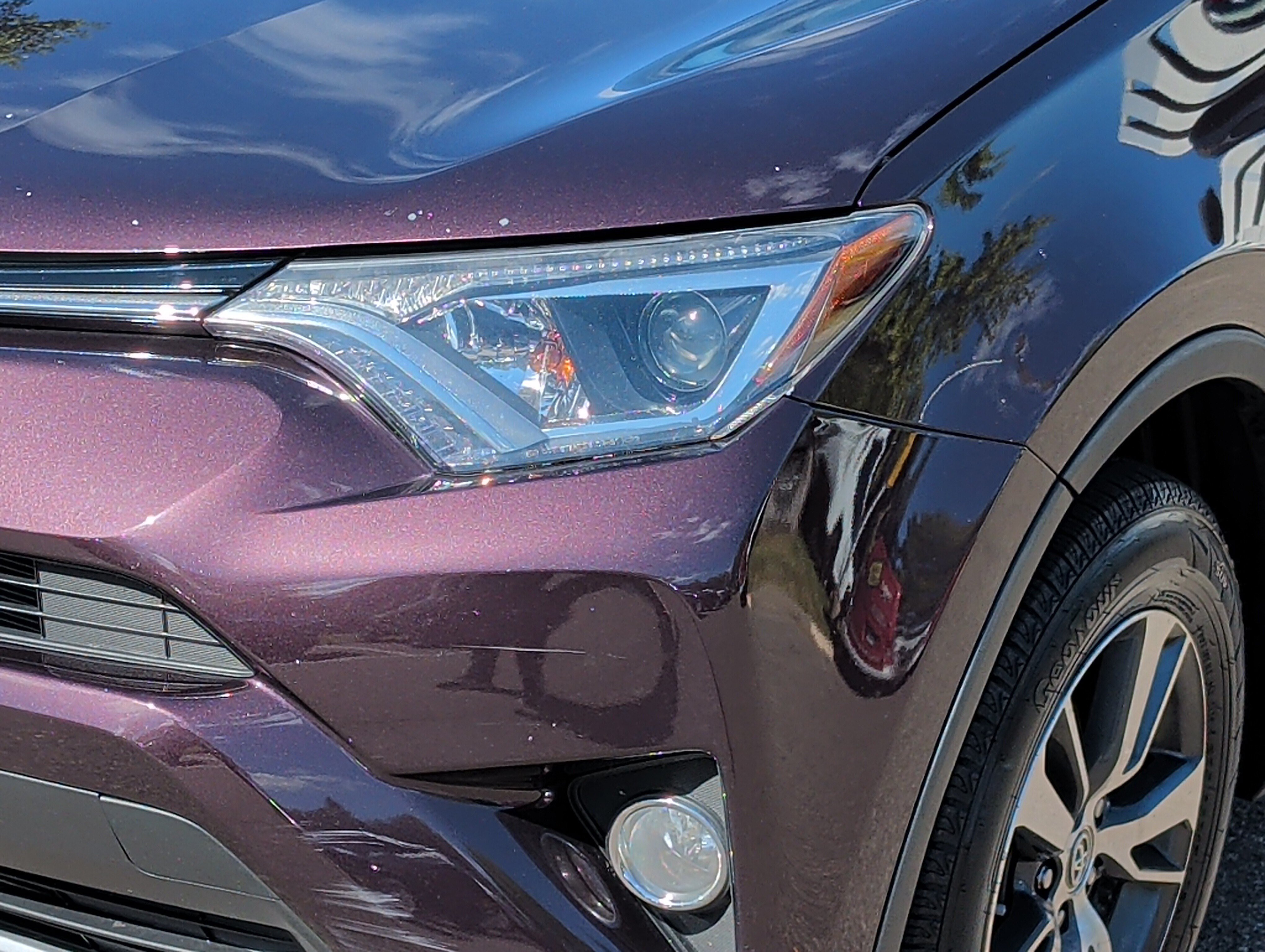 Used 2016 Toyota RAV4 XLE AWD/4WD image 16