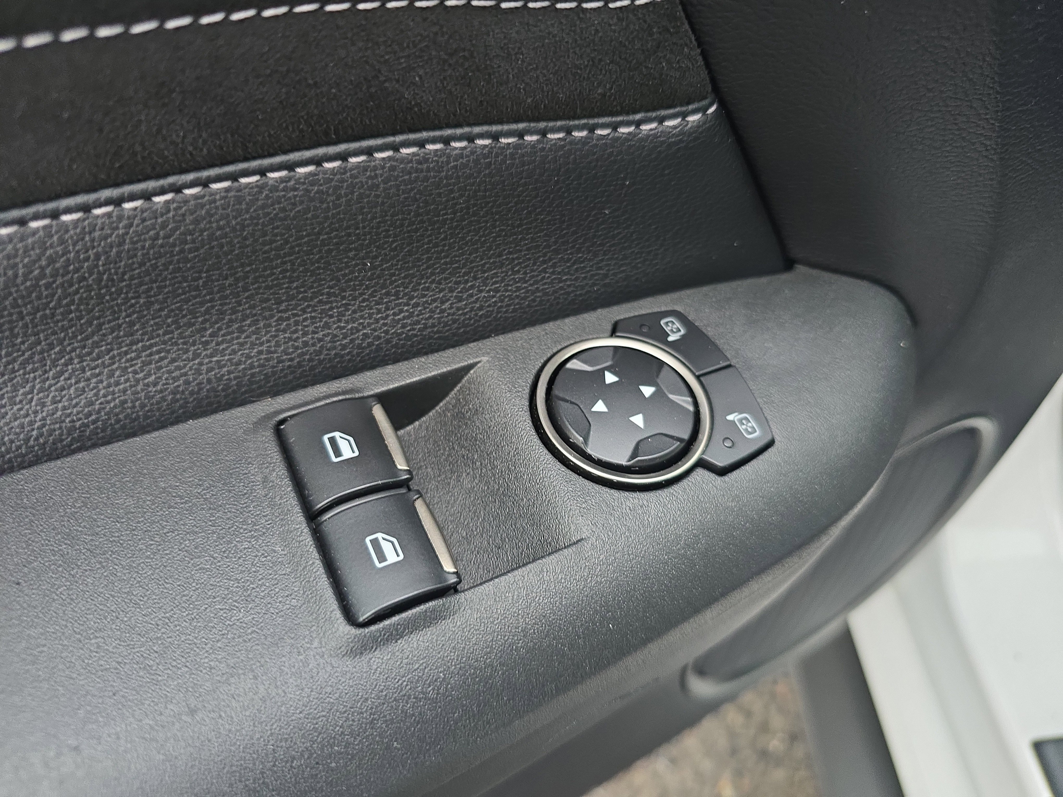 Used 2017 Ford Mustang Shelby GT350 w/ Electronics Package image 16