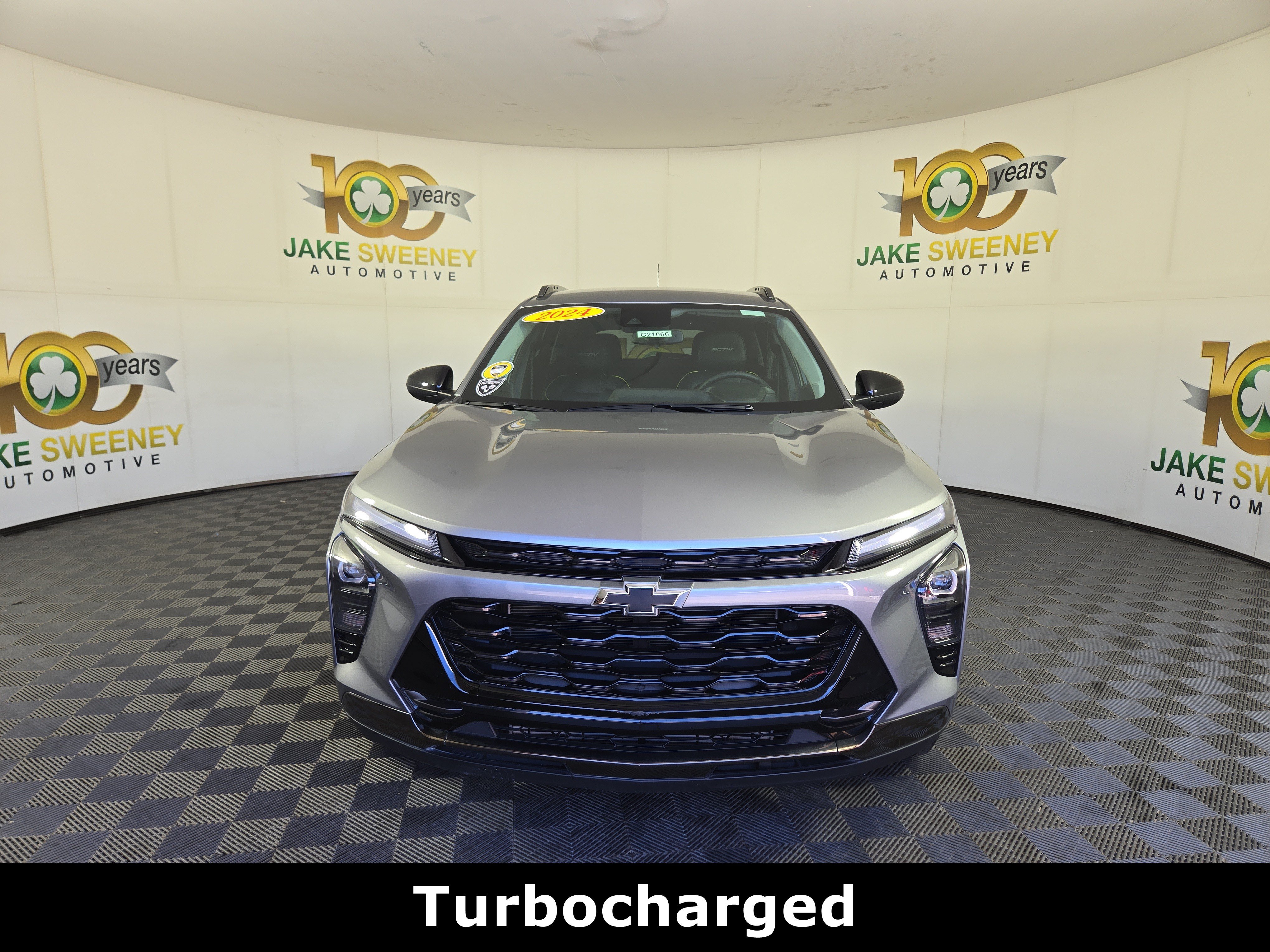 Certified 2024 Chevrolet Trax ACTIV w/ Driver Confidence Package FWD image 2