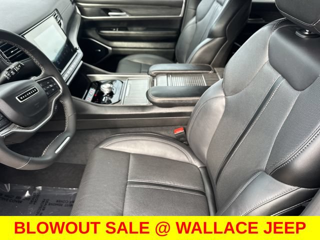 Certified 2024 Jeep Wagoneer Series II w/ Flexible Seating Group AWD/4WD image 19