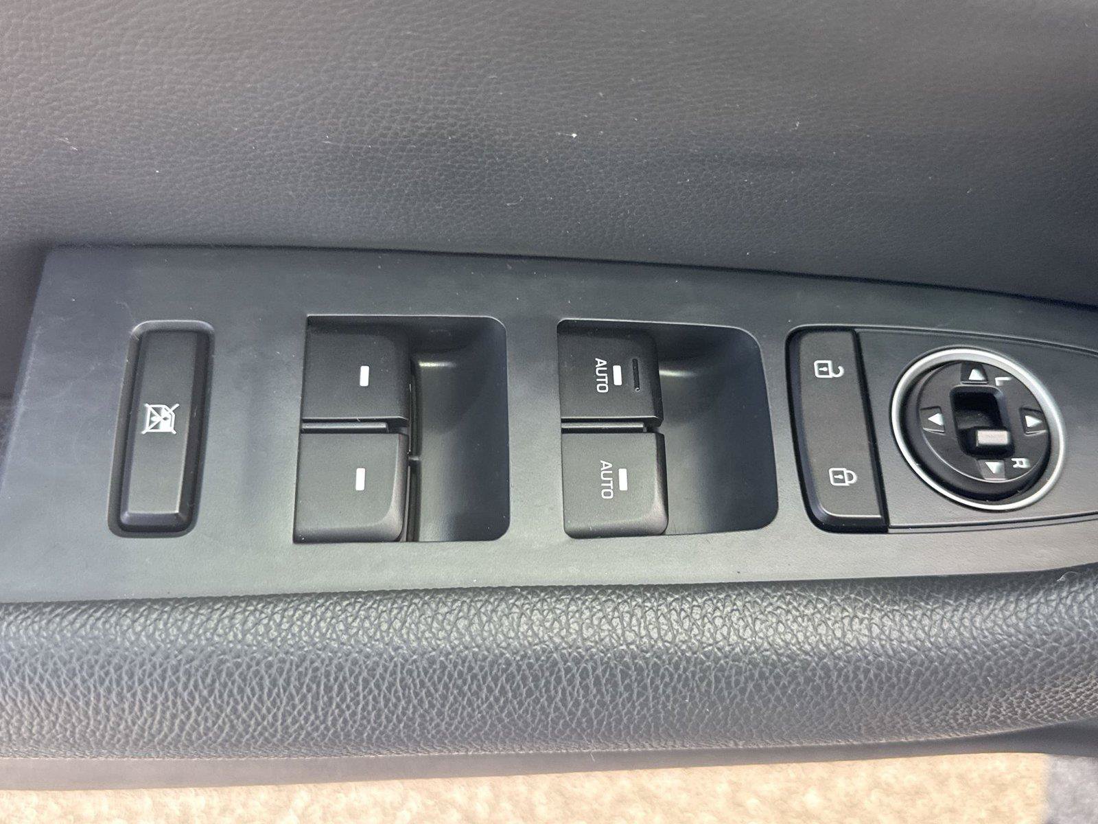 Used 2018 Hyundai Sonata Sport FWD image 13