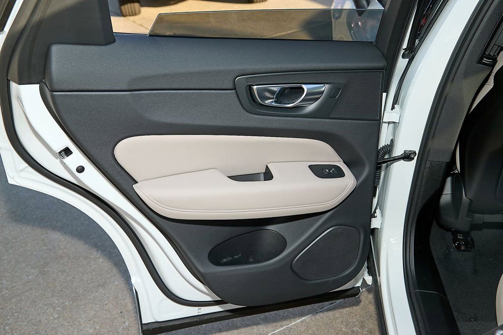 New 2026 Volvo XC60 B5 Plus w/ Protection Package Premier image 17