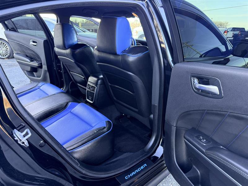 Used 2017 Dodge Charger R/T Scat Pack RWD image 14