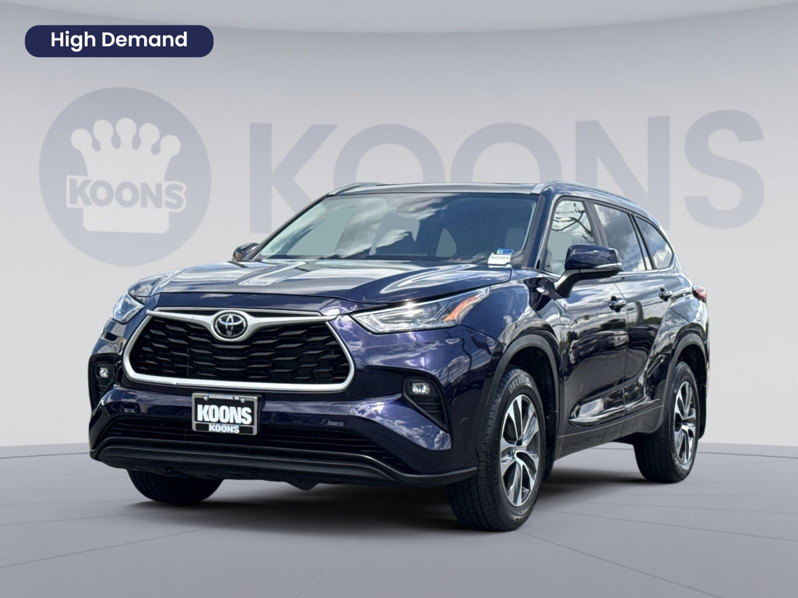 Used 2023 Toyota Highlander XLE