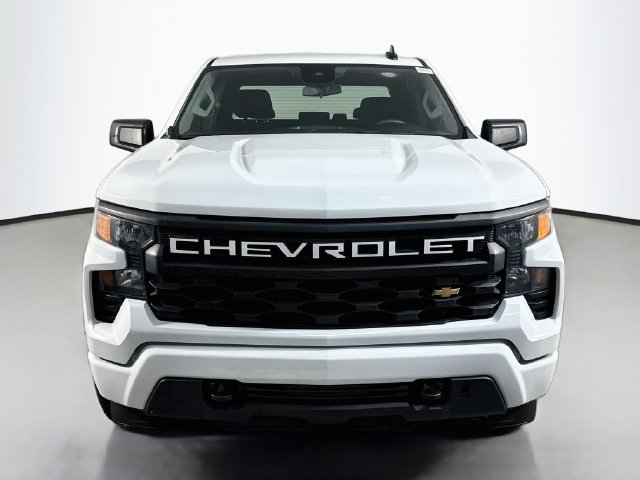 Used 2023 Chevrolet Silverado 1500 Custom RWD image 2