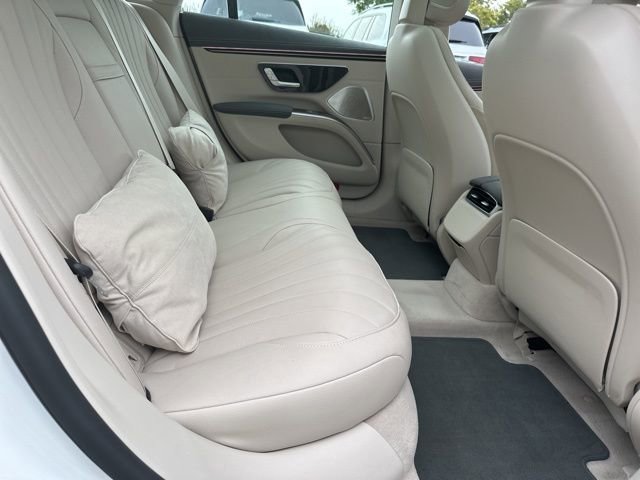 Used 2022 Mercedes-Benz EQS 450+ Sedan image 32