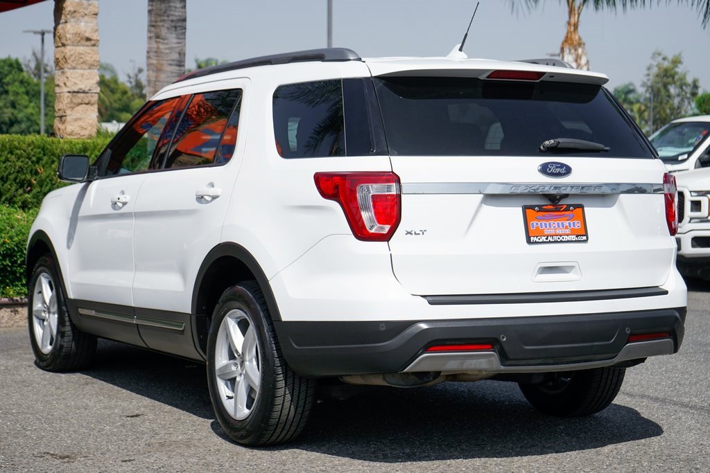 Used 2019 Ford Explorer XLT w/ Equipment Group 201A image 5