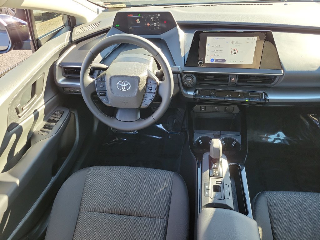 Used 2026 Toyota Prius LE FWD image 13