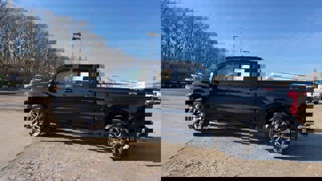 Used 2023 Chevrolet Silverado 1500 LT image 6