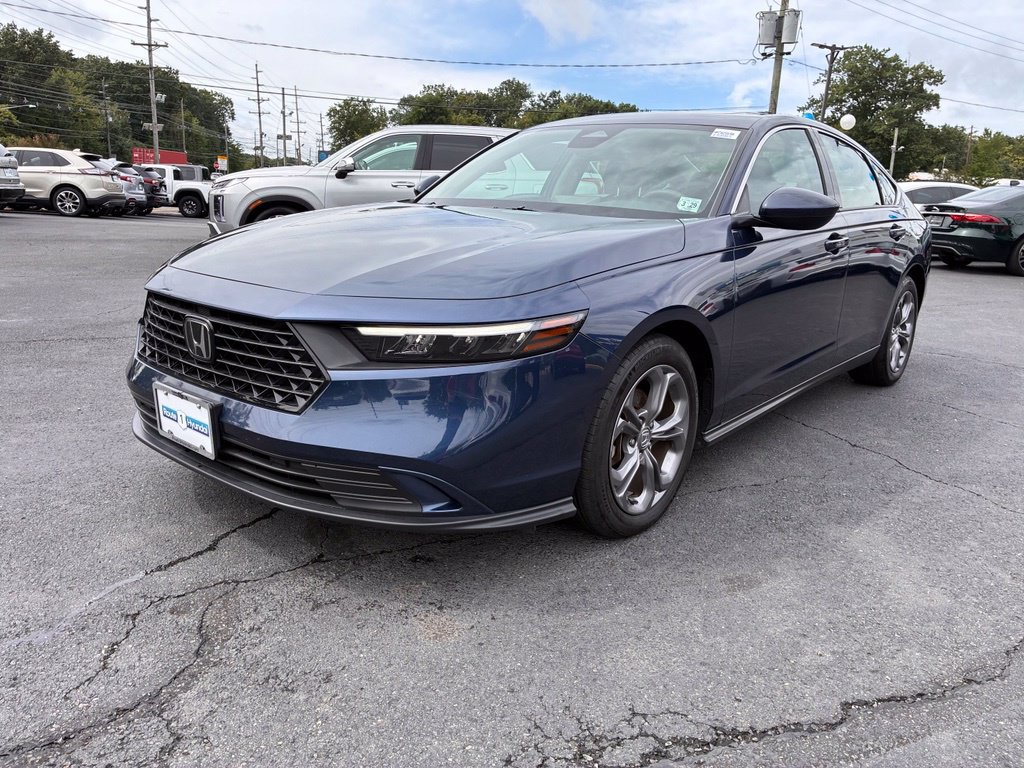 Used 2024 Honda Accord EX image 3