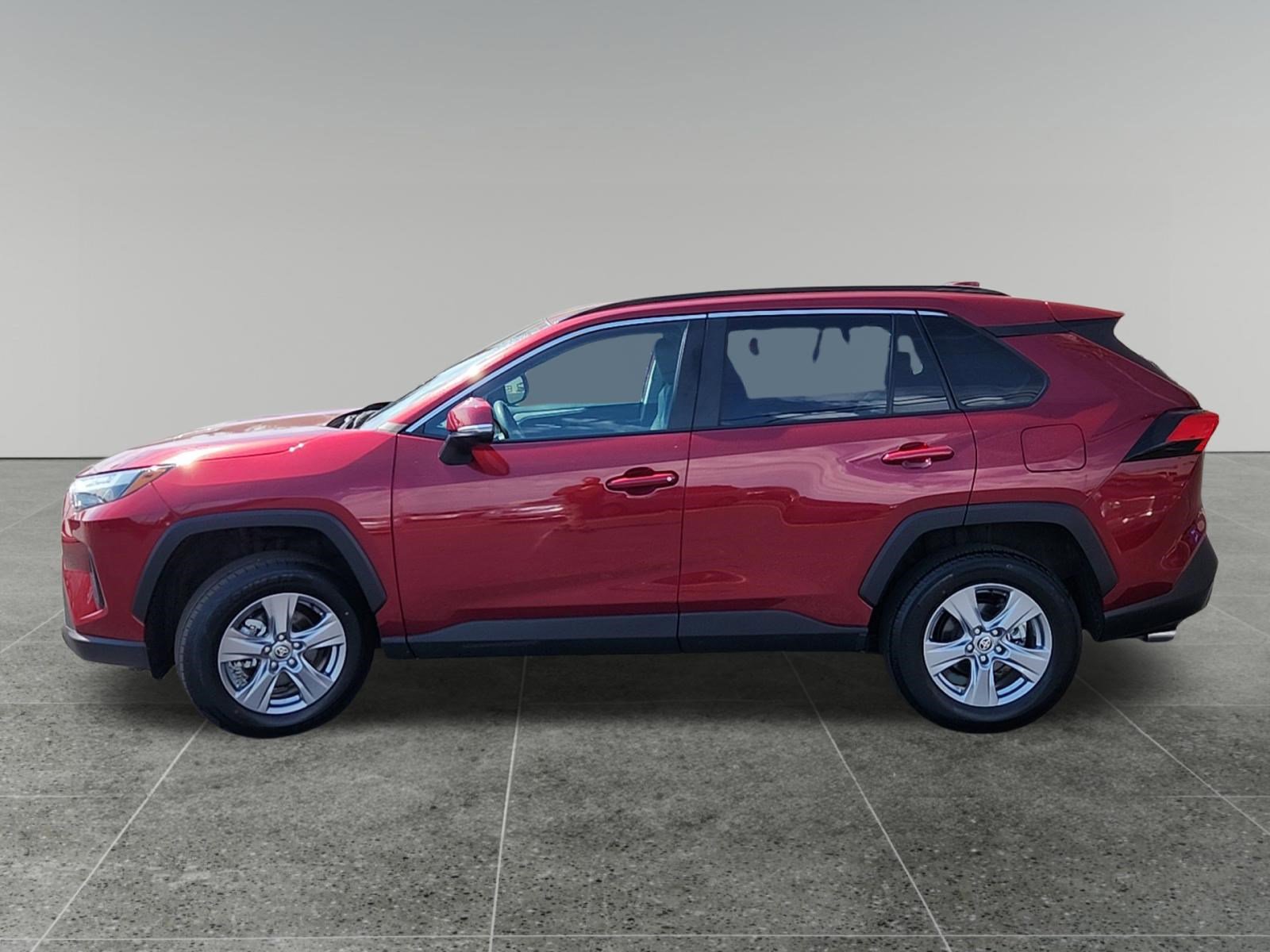 Certified 2025 Toyota RAV4 XLE AWD/4WD image 4