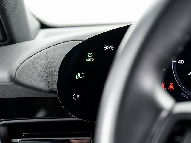 Used 2024 Porsche Taycan image 13