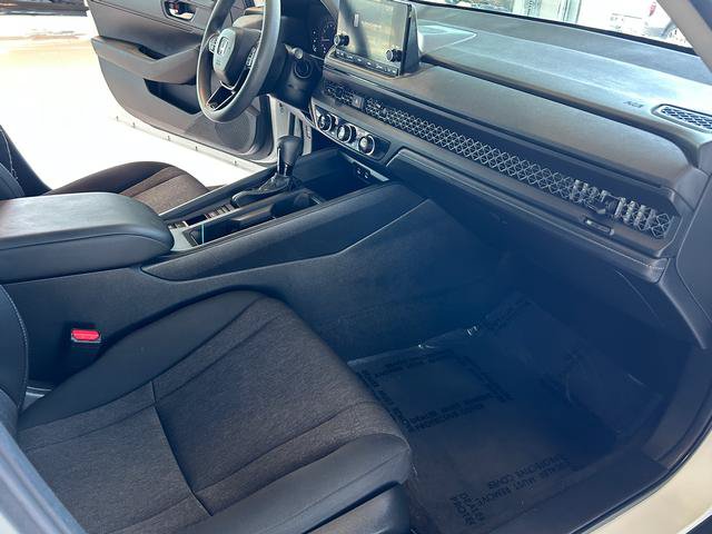 Used 2023 Honda Accord LX image 23