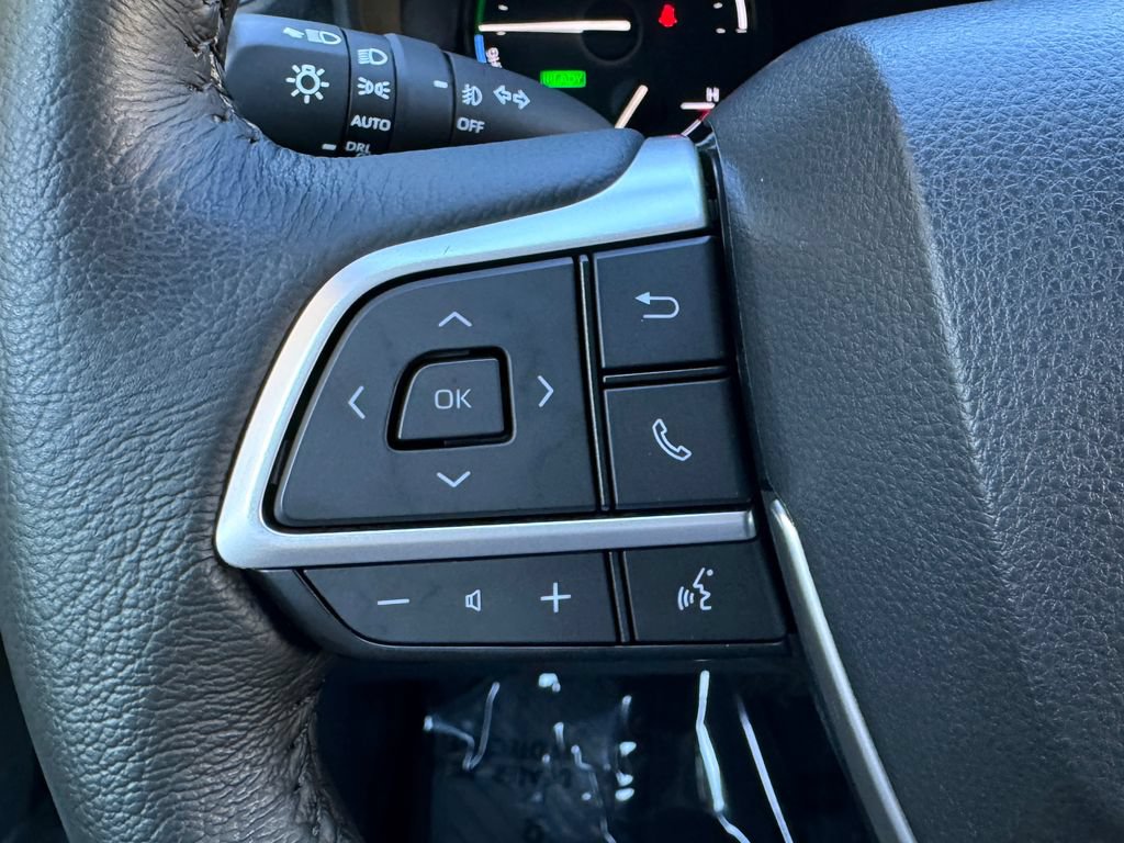 Used 2021 Toyota Sienna XLE AWD/4WD image 28