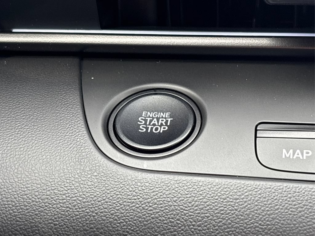 New 2026 Hyundai Elantra SEL FWD image 21