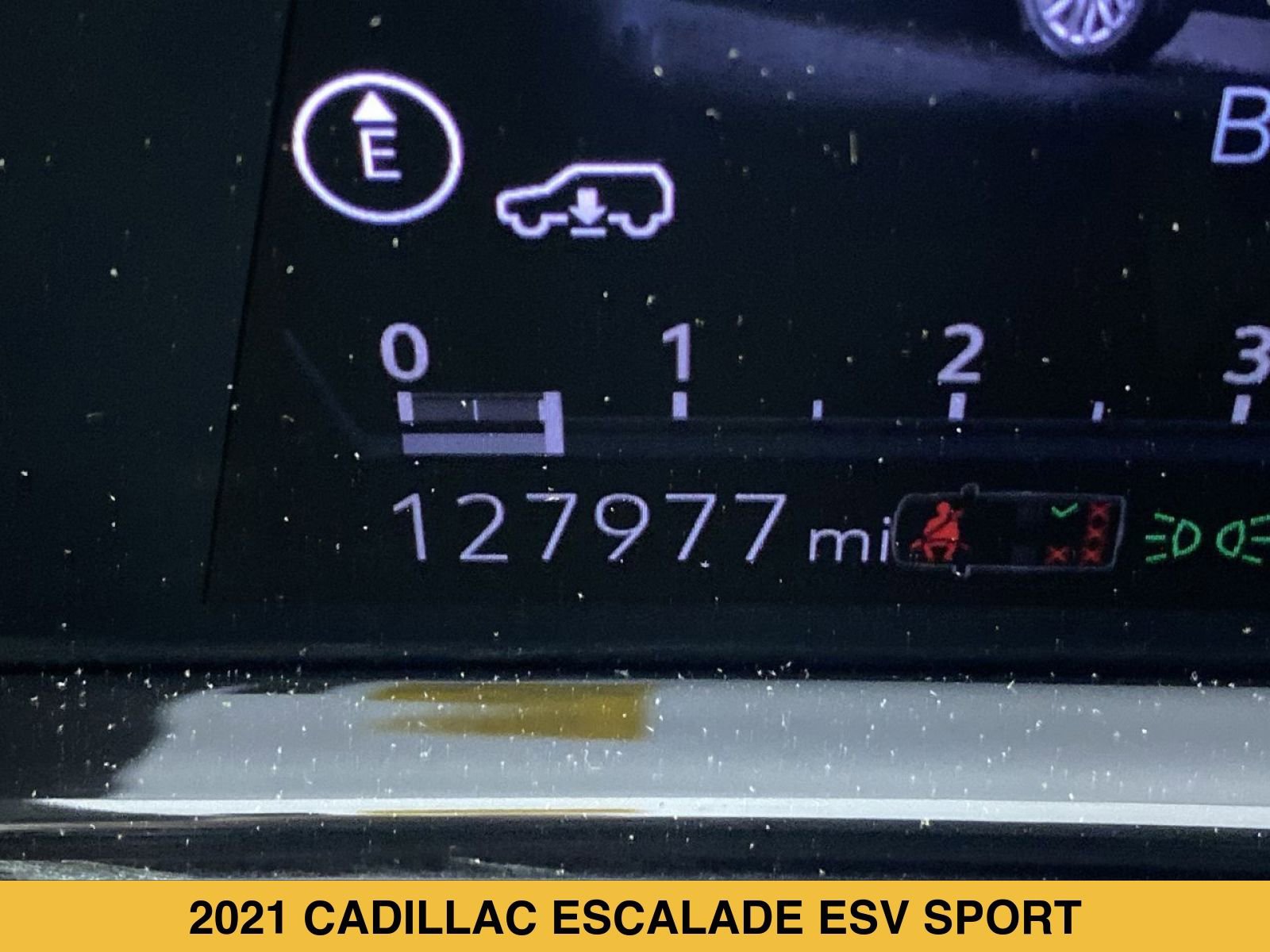 Certified 2021 Cadillac Escalade ESV Sport w/ Driver Assist Tech Package AWD/4WD image 4