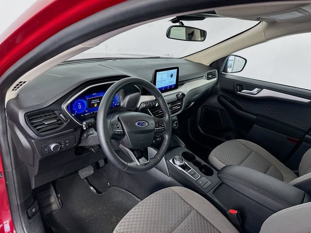 Used 2020 Ford Escape SE Sport image 9