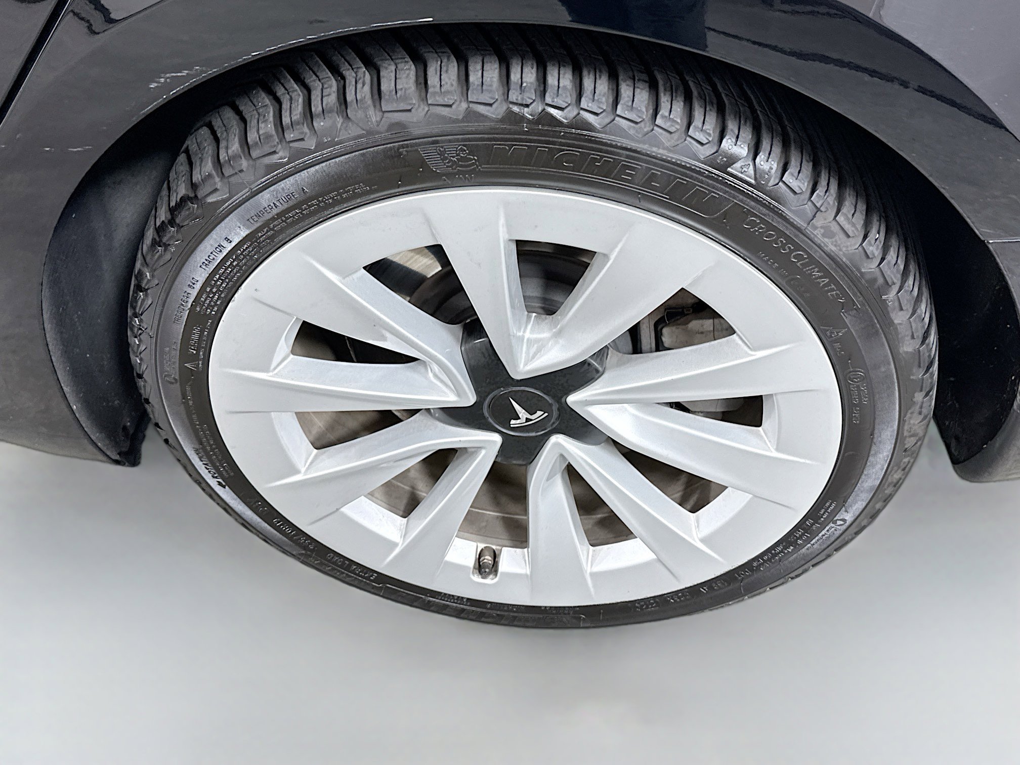 Used 2022 Tesla Model 3 Long Range image 28