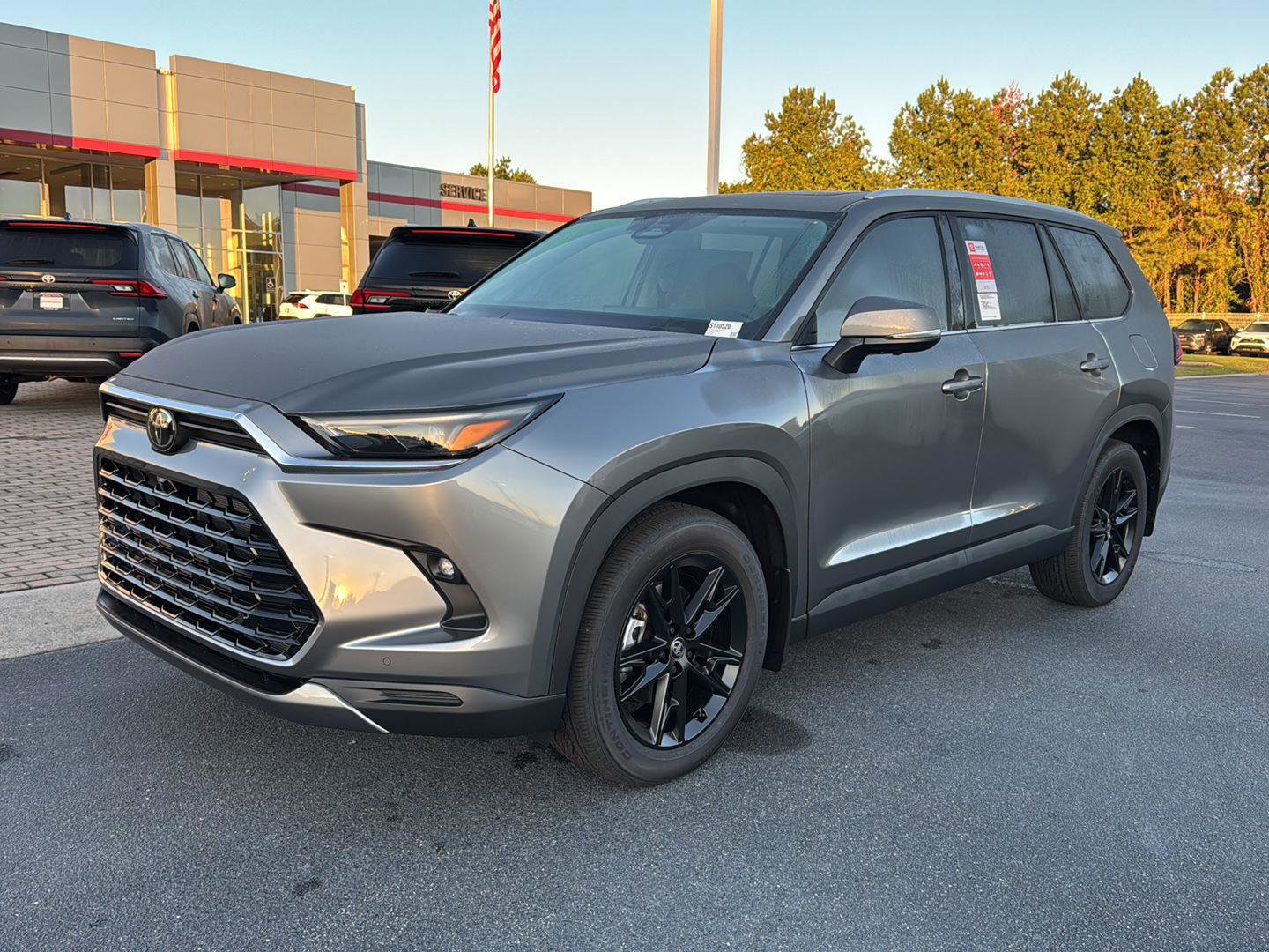 New 2026 Toyota Grand Highlander Platinum image 1
