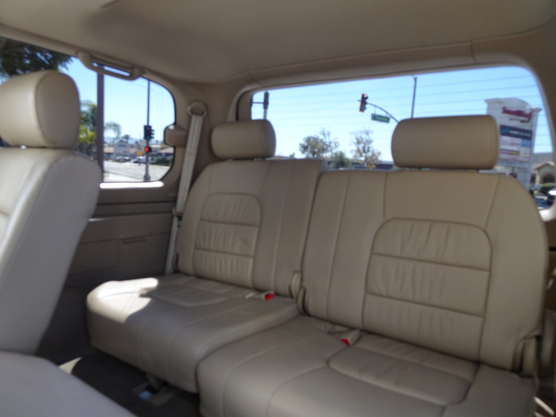Used 2001 Lexus LX 470 4WD image 16