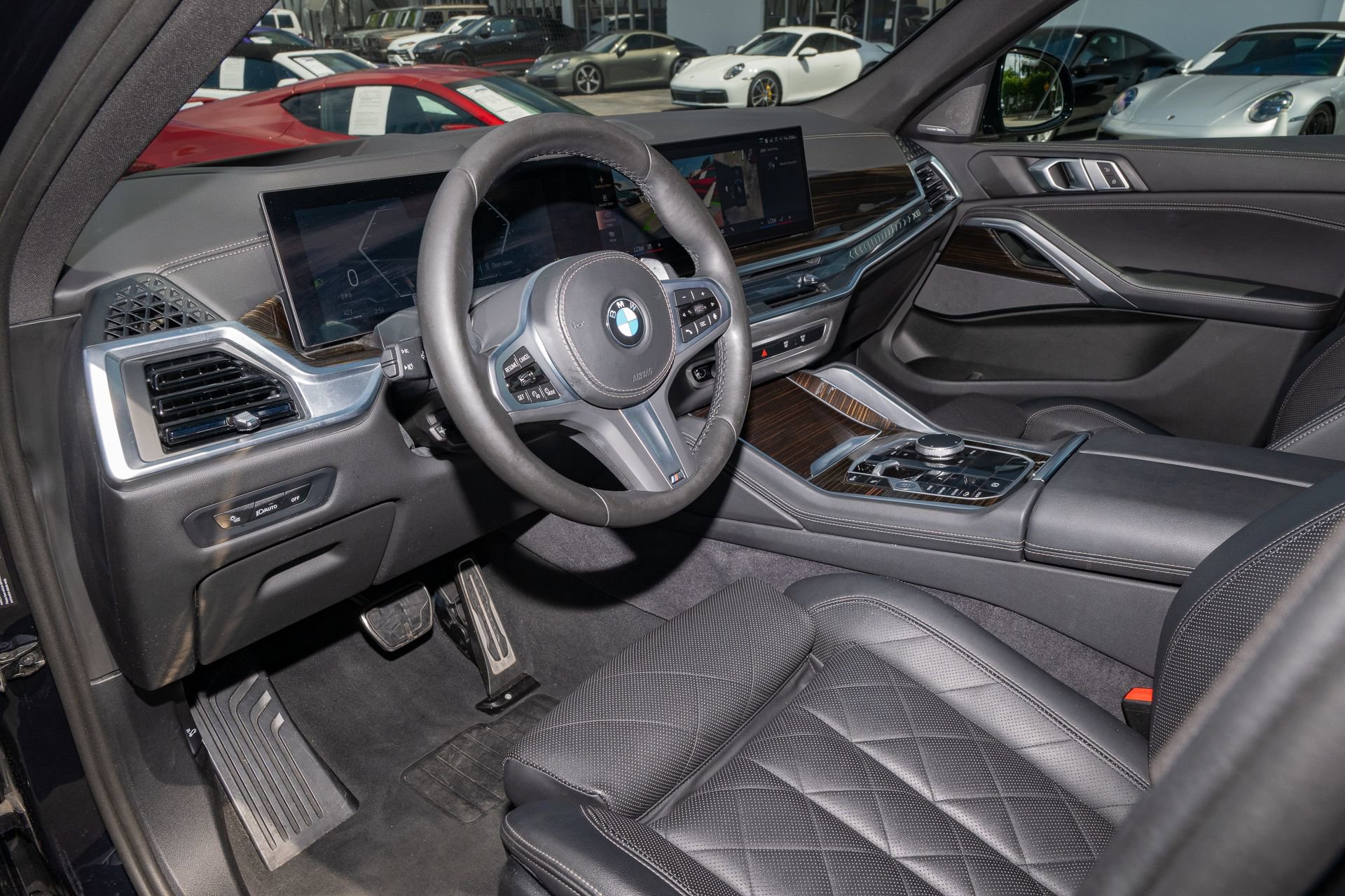 Used 2025 BMW X6 xDrive40i AWD/4WD image 16