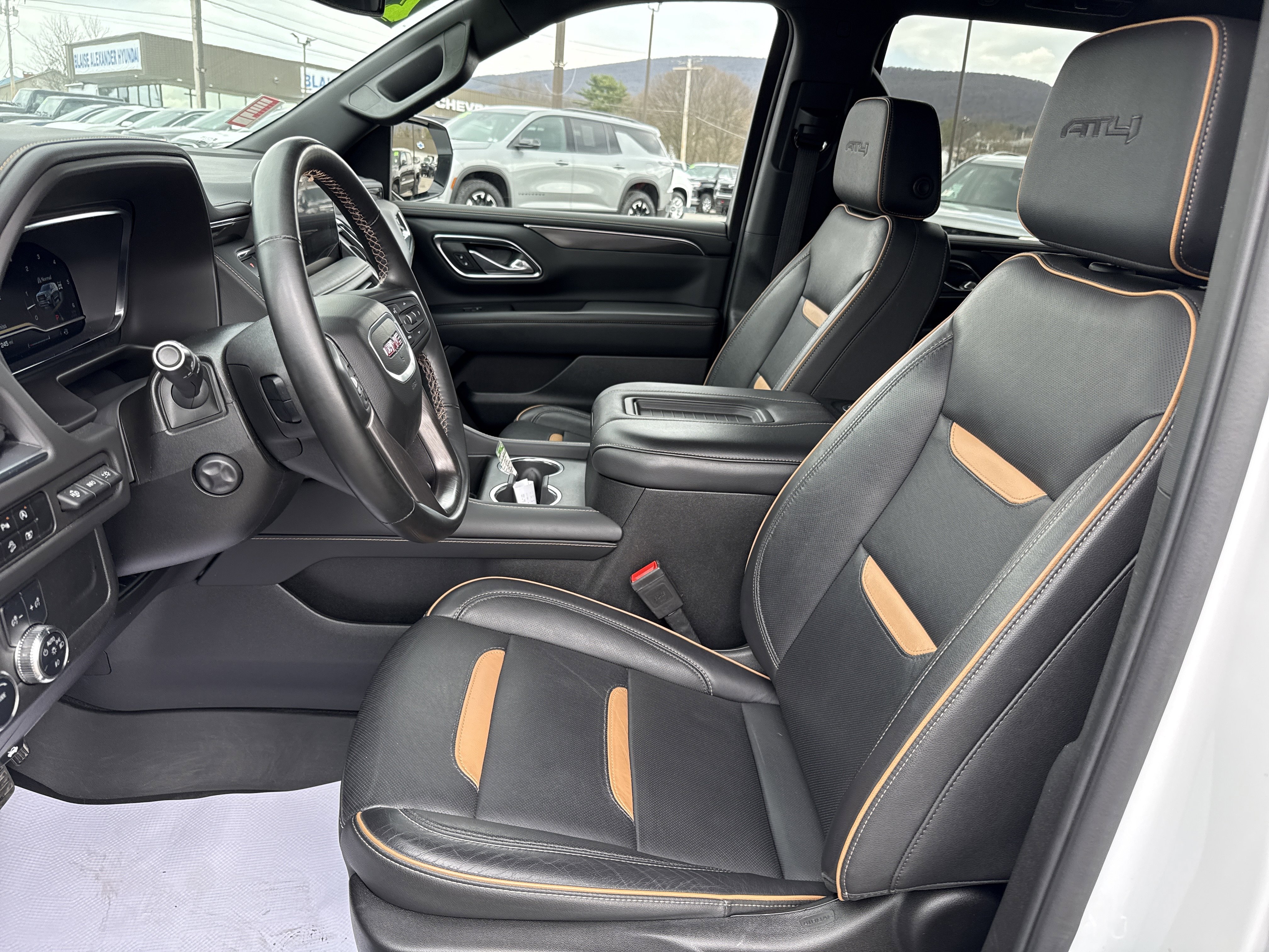 Used 2024 GMC Yukon AT4 w/ AT4 Premium Package image 12