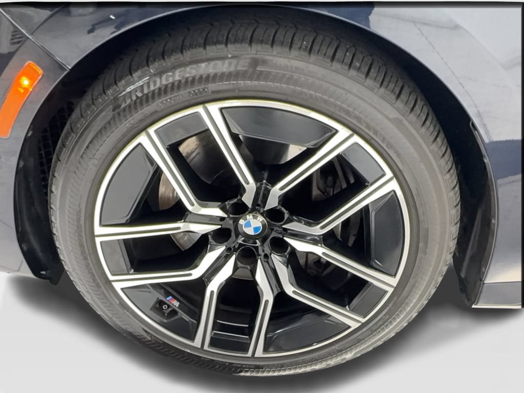 Used 2024 BMW 740i RWD image 14