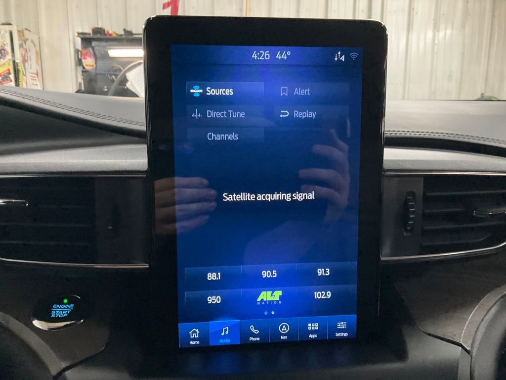 Used 2020 Ford Explorer Platinum w/ Premium Technology Package image 18