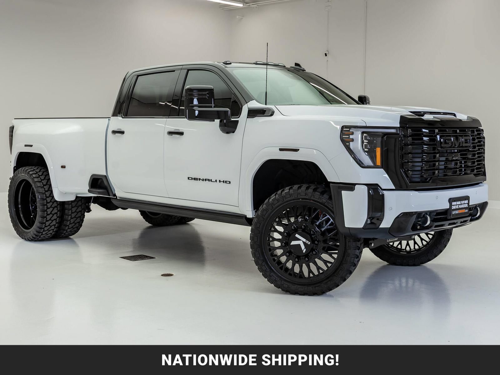 Used 2026 GMC Sierra 3500 Denali Ultimate AWD/4WD image 1
