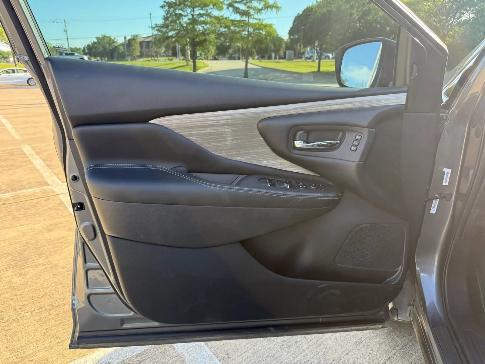 Used 2018 Nissan Murano Platinum FWD image 26