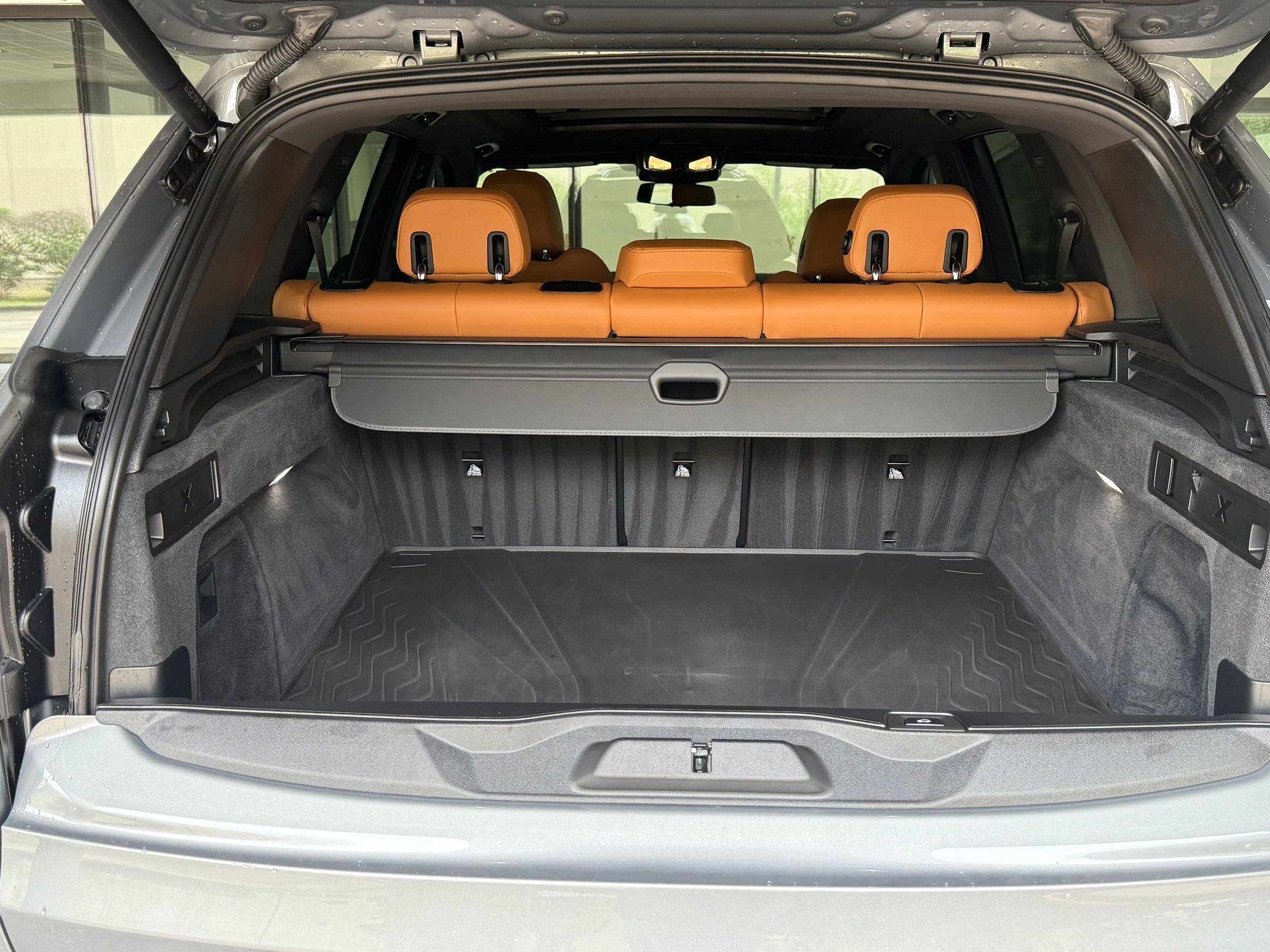 Used 2024 BMW X5 xDrive40i w/ Parking Assistance Package image 30