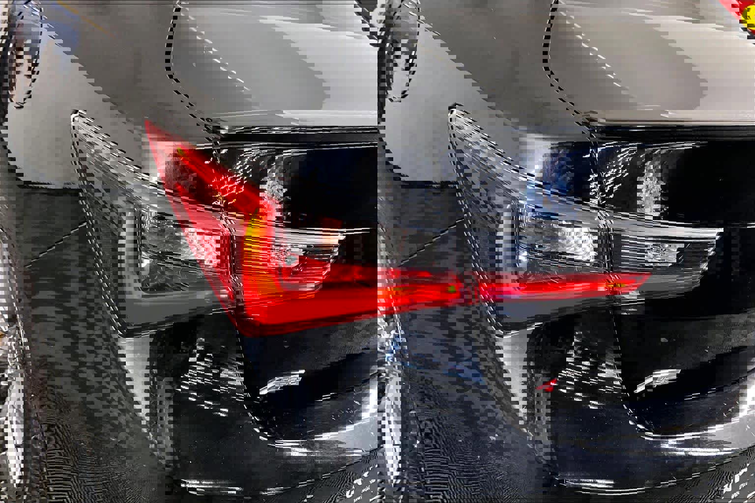 Used 2020 Acura ILX w/ Premium & A-SPEC Package image 28