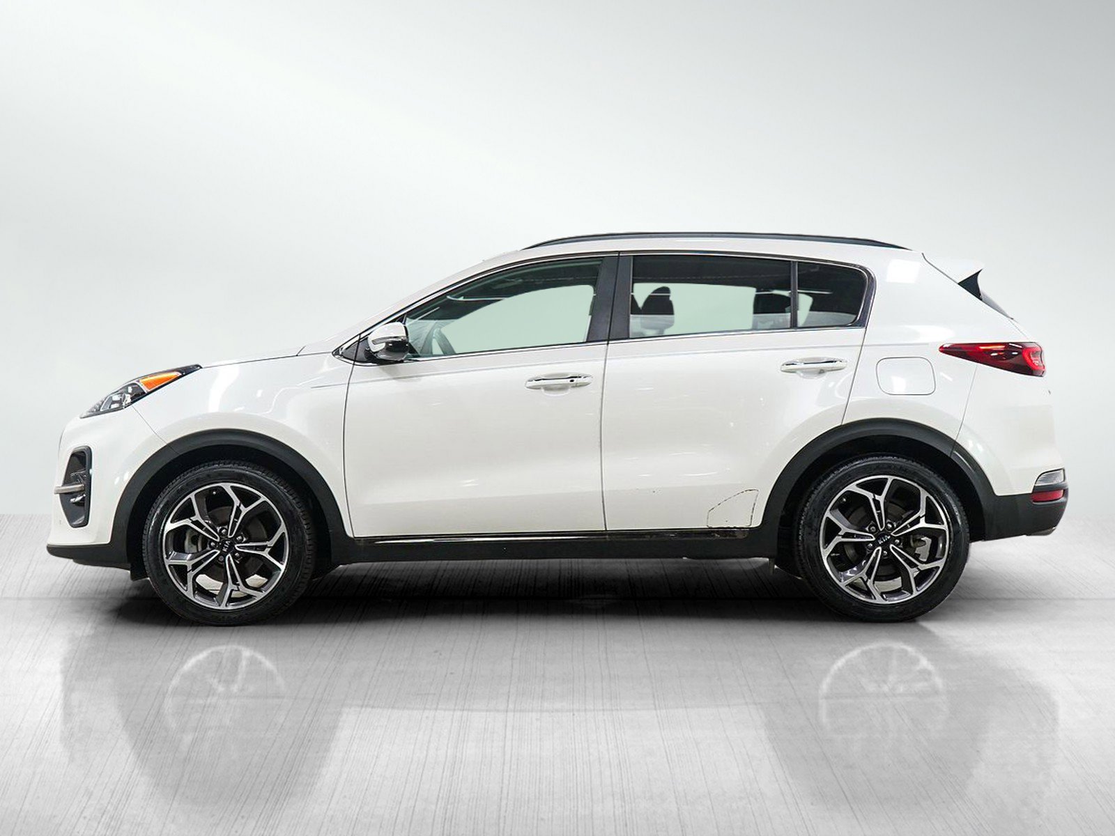 Used 2021 Kia Sportage SX image 2
