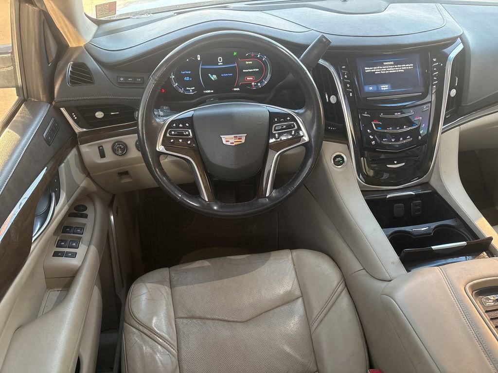 Used 2020 Cadillac Escalade Premium Luxury AWD/4WD image 16