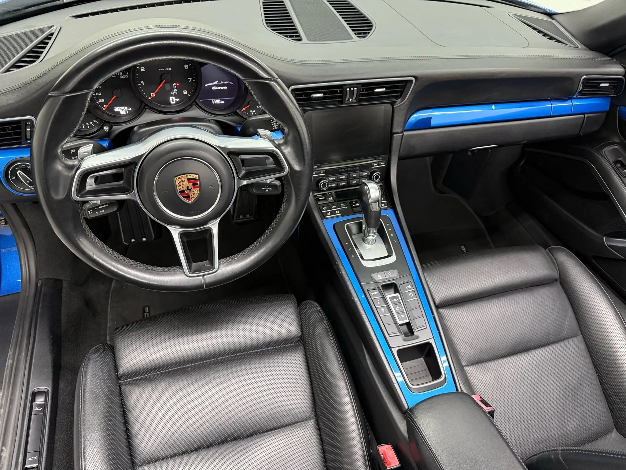 Used 2017 Porsche 911 Carrera image 2