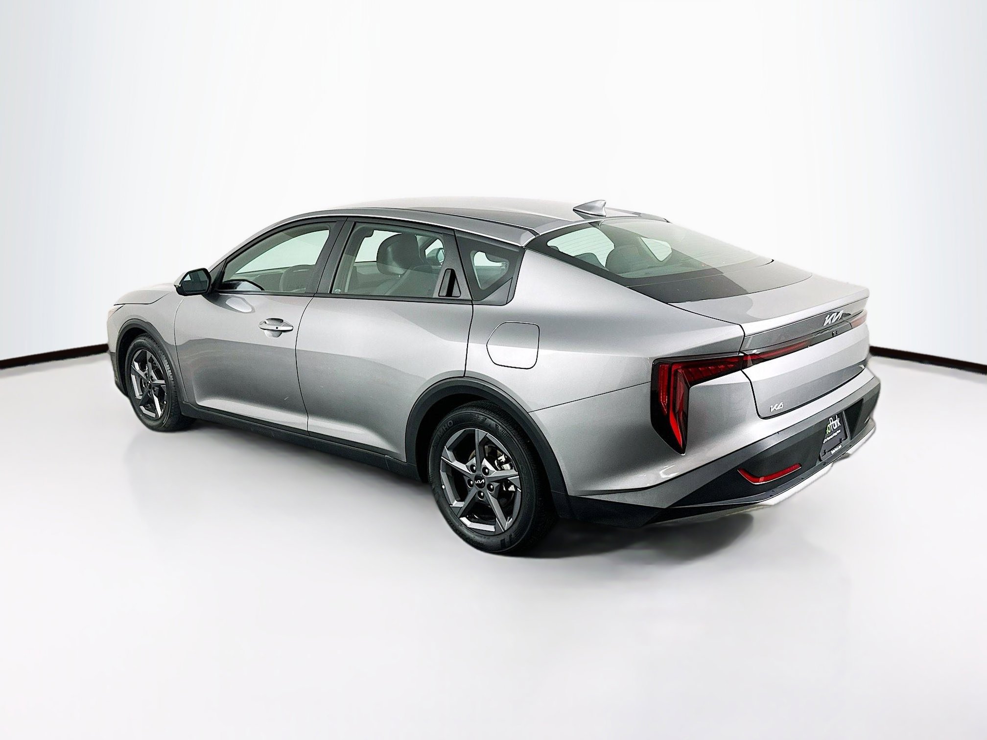 Used 2025 Kia K4 LXS image 5