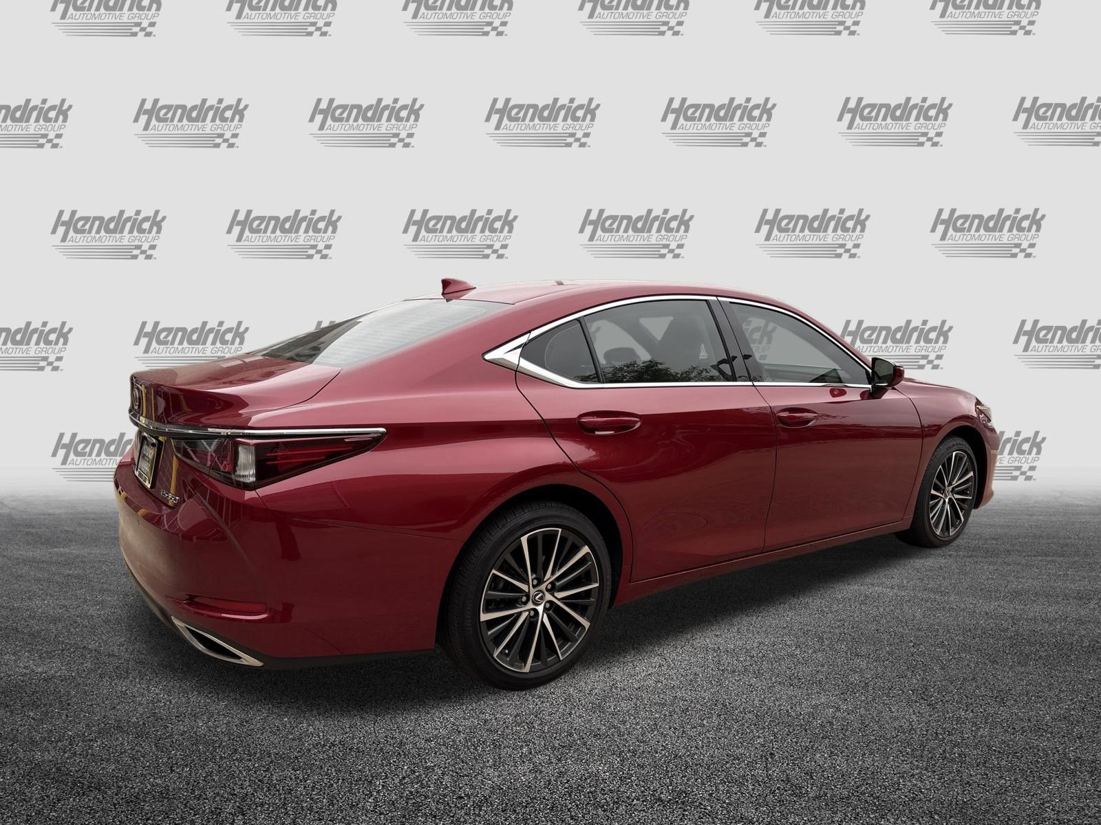 Used 2025 Lexus ES 350 w/ Premium Package FWD image 10