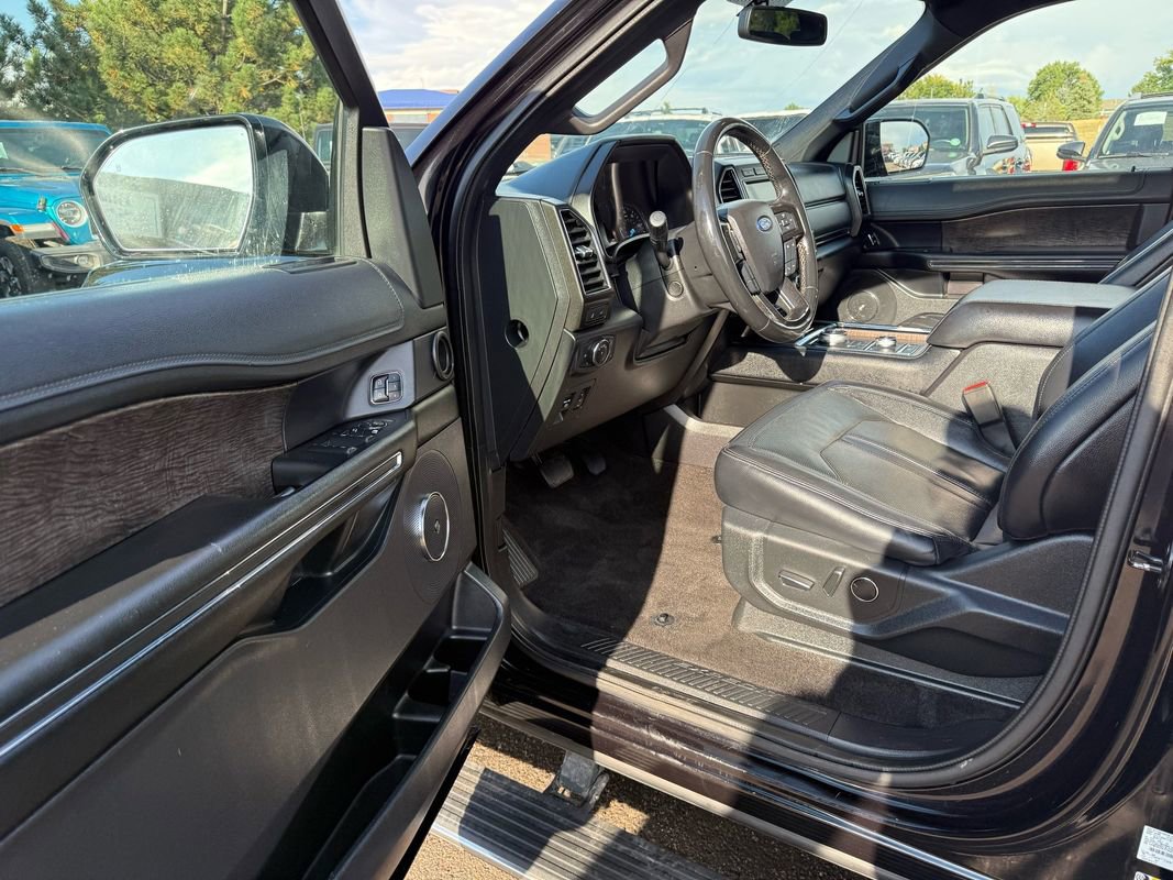 Used 2019 Ford Expedition Max Limited image 12