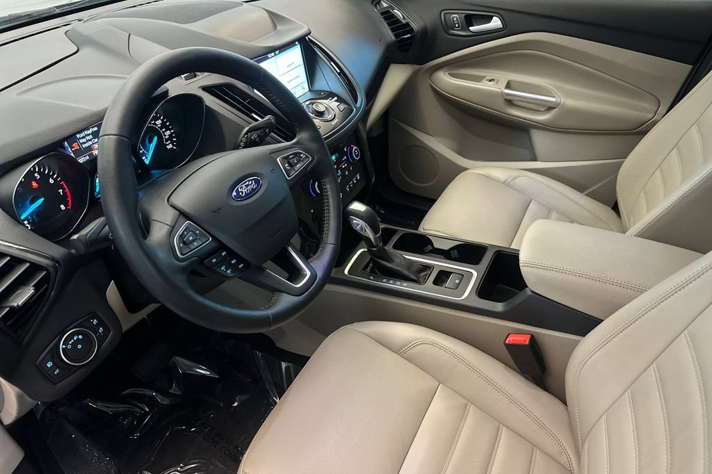 Used 2019 Ford Escape Titanium FWD image 10