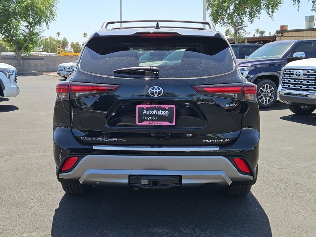 New 2026 Toyota Highlander Platinum AWD/4WD image 7
