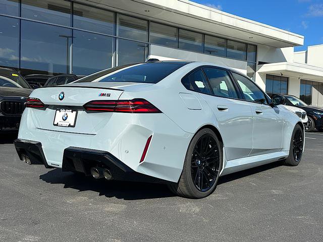 New 2026 BMW M5 w/ Executive Package image 3