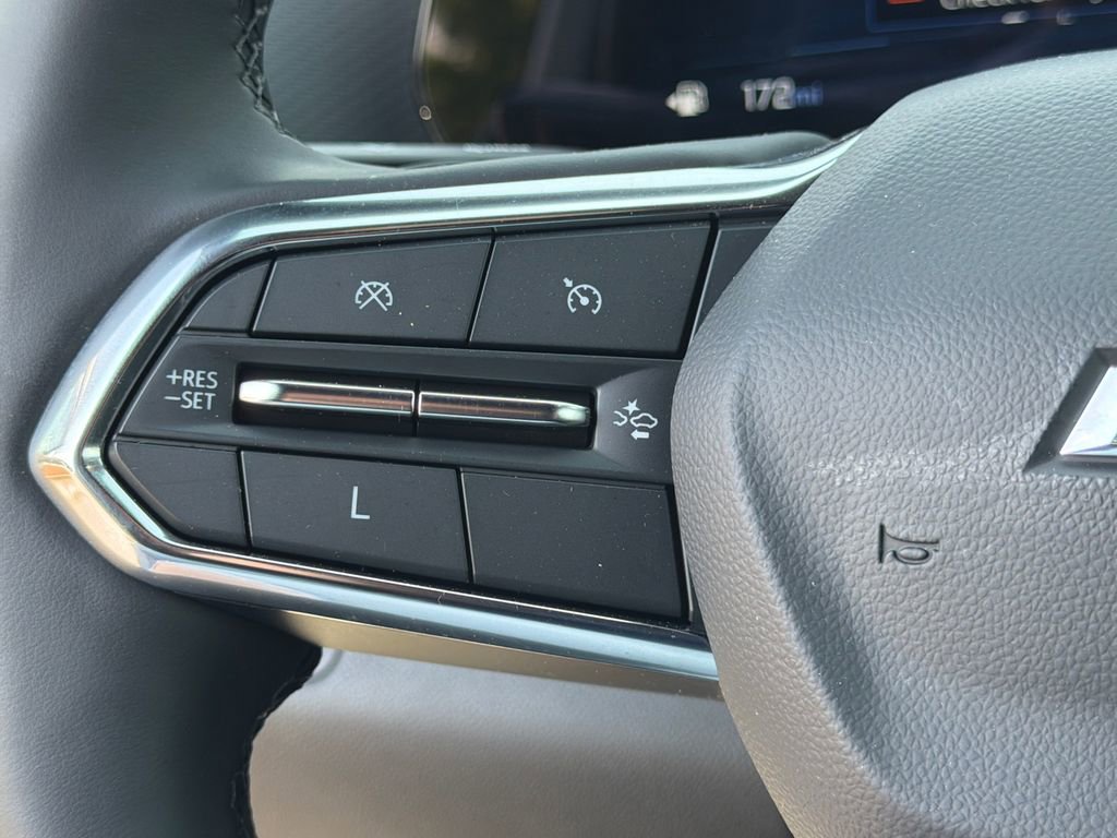 Used 2025 Chevrolet Equinox LT image 25