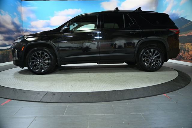 Used 2023 Chevrolet Traverse RS image 5