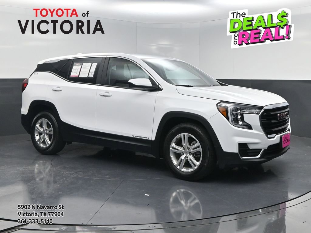 Used 2024 GMC Terrain SLE image 1
