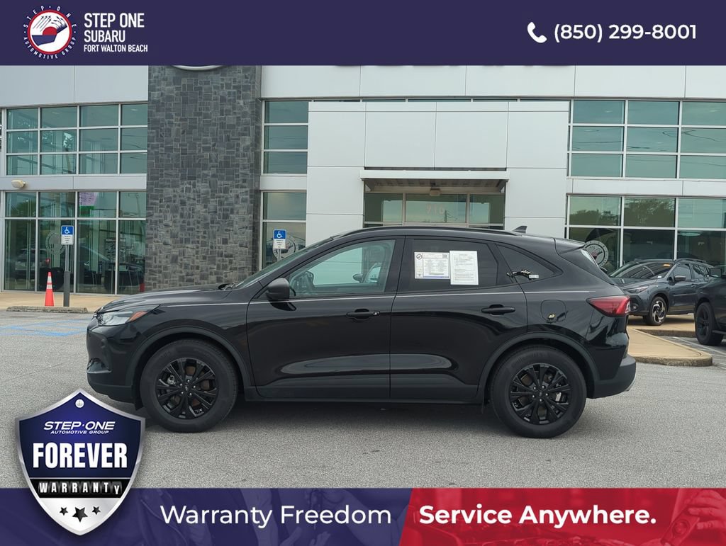 Used 2025 Ford Escape Active w/ Tech Pack #1 FWD image 4