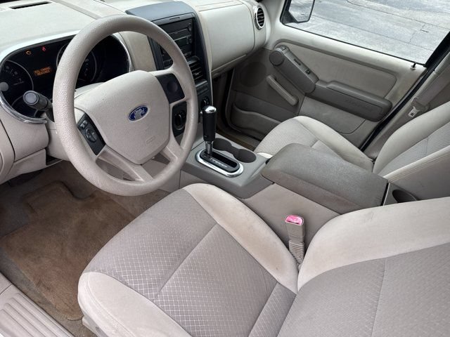 Used 2006 Ford Explorer XLS RWD image 10